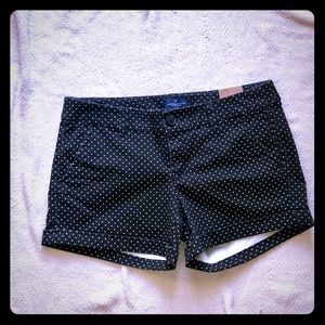 NWT sz 10 American Eagle shorts black & white